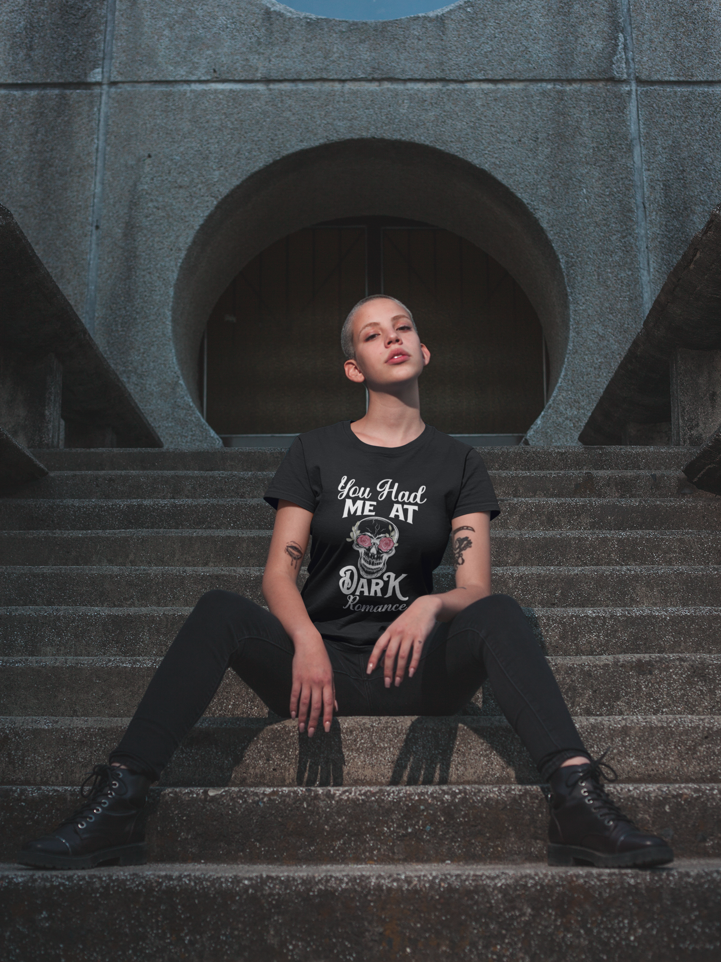 Dark Romance - Bookish T-shirt