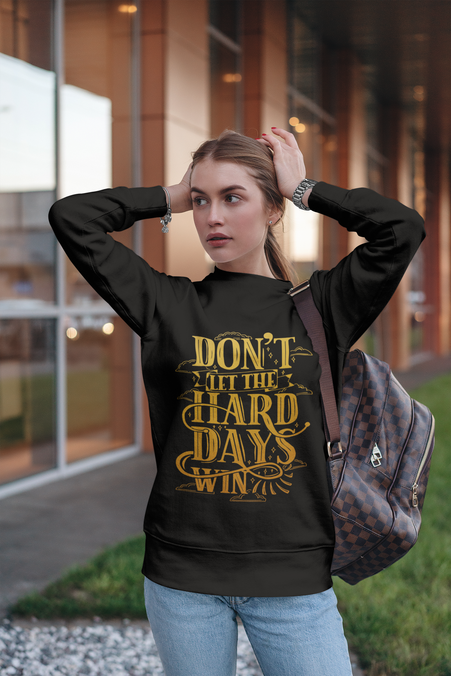 Don't let the hard days win - Sweatshirt - Sarah J Maas - Acotar - Officially Licensed