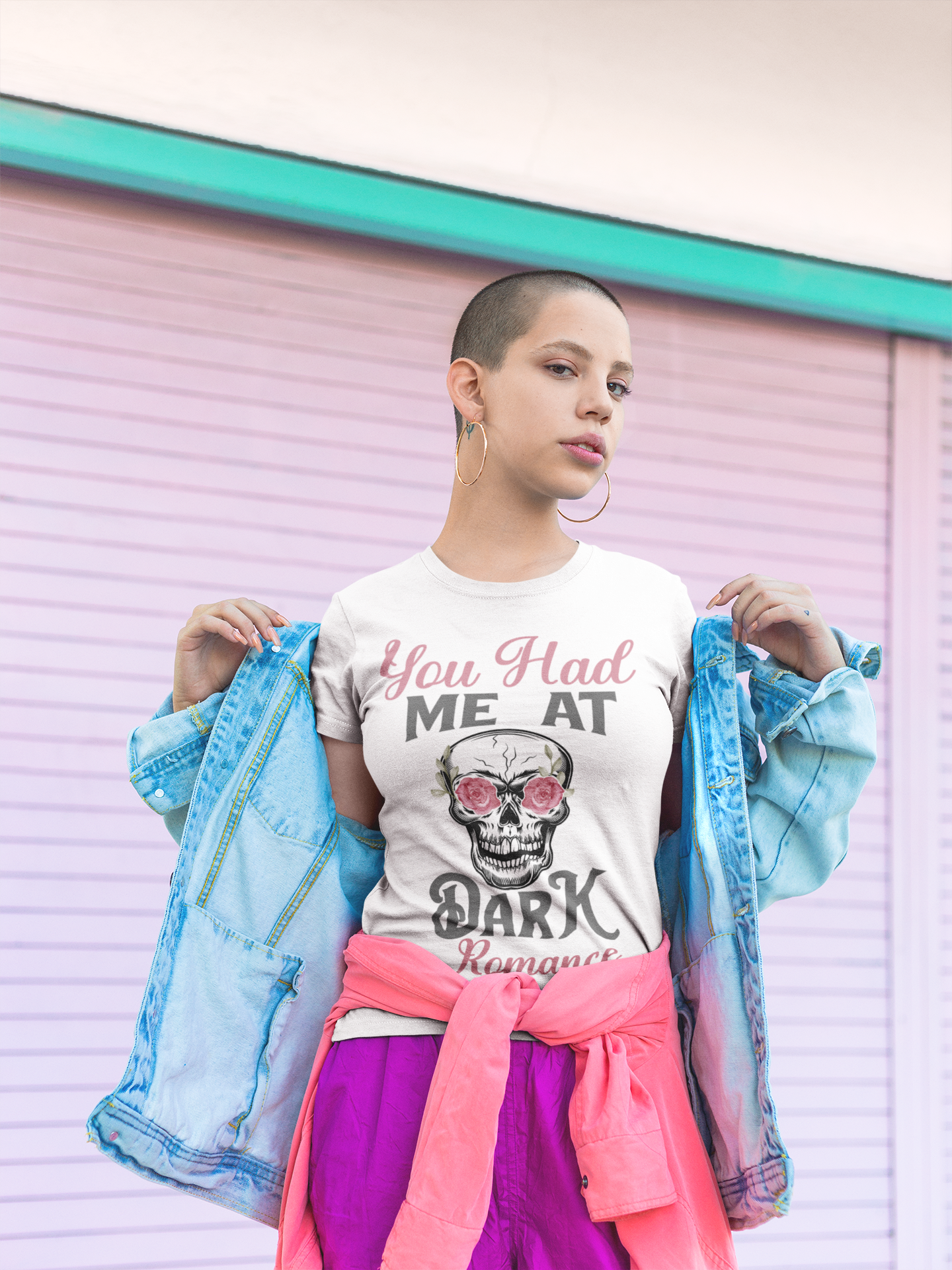 Dark Romance - Bookish T-shirt