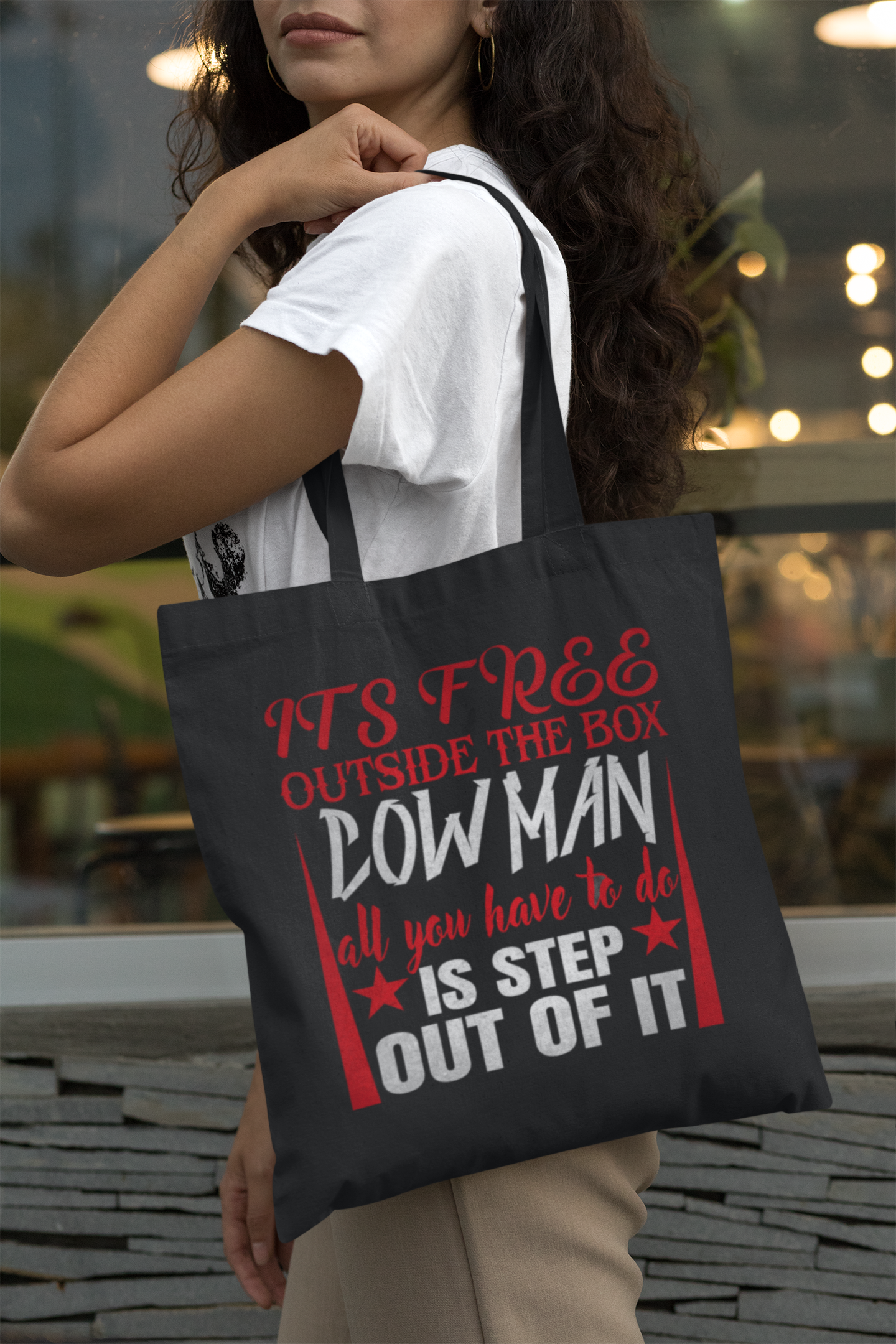 Free outside the box- Society of Psychos  - Caroline Peckham and Susanne Valenti - Official Merchandis