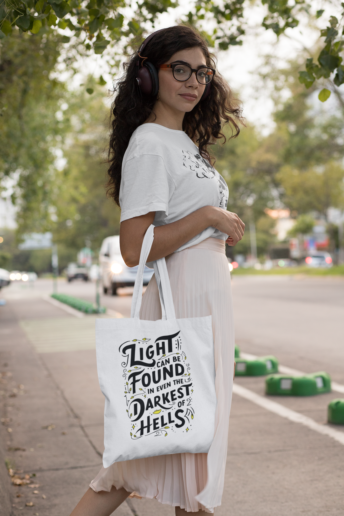 Light can be found in even the darkest of hells - Tote - A Court of Mist and Fury Officially Licensed - Sarah J Maas