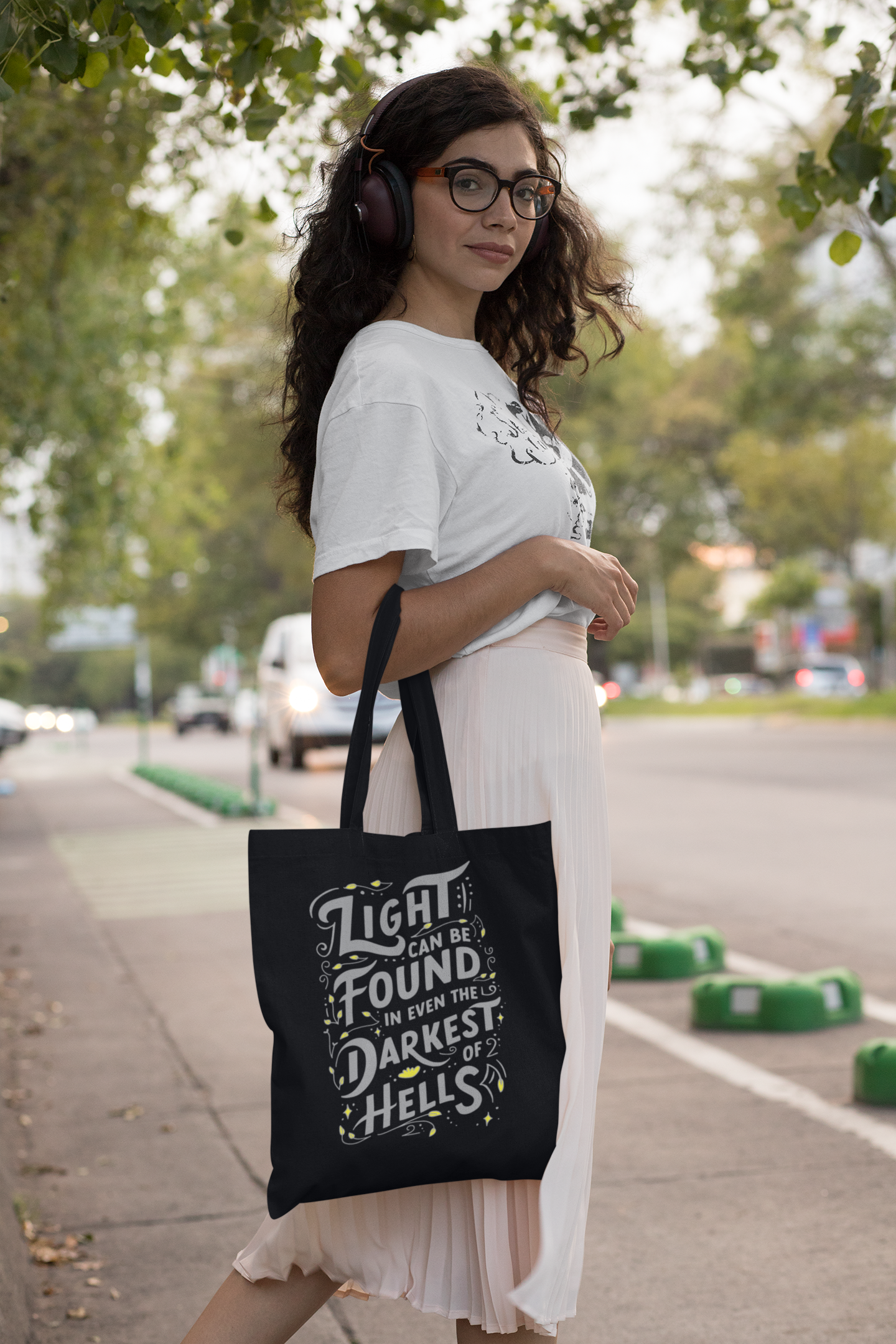 Light can be found in even the darkest of hells - Tote - A Court of Mist and Fury Officially Licensed - Sarah J Maas