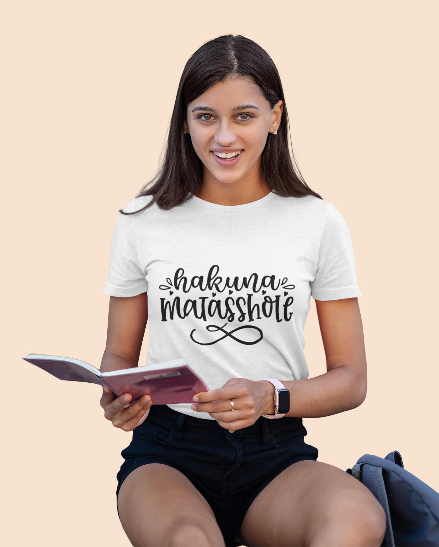 Hakuna Matasshole - Aurora Academy- t-shirt - Caroline Peckham and Susanne Valenti Merchandise